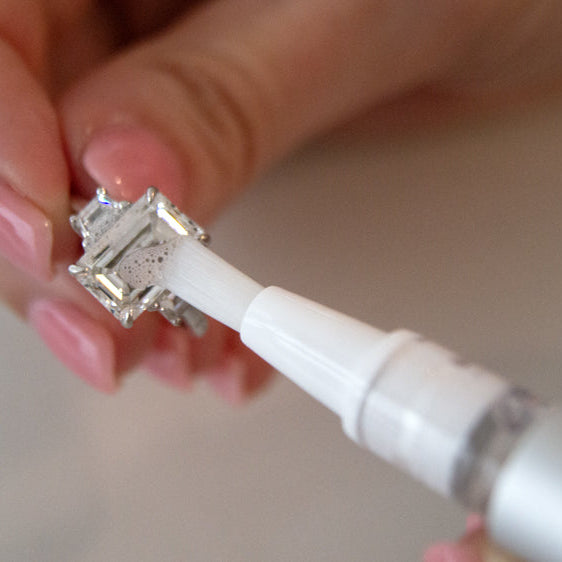 Sparkle Wand - Jeweler Cleaner in a Pen - Clay Revolution