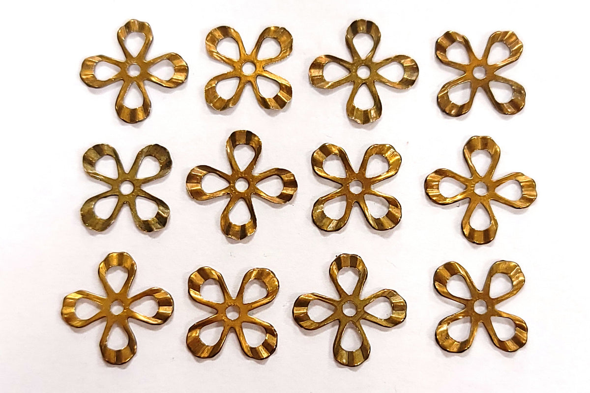 Componente de flor de pétalo estriado de latón