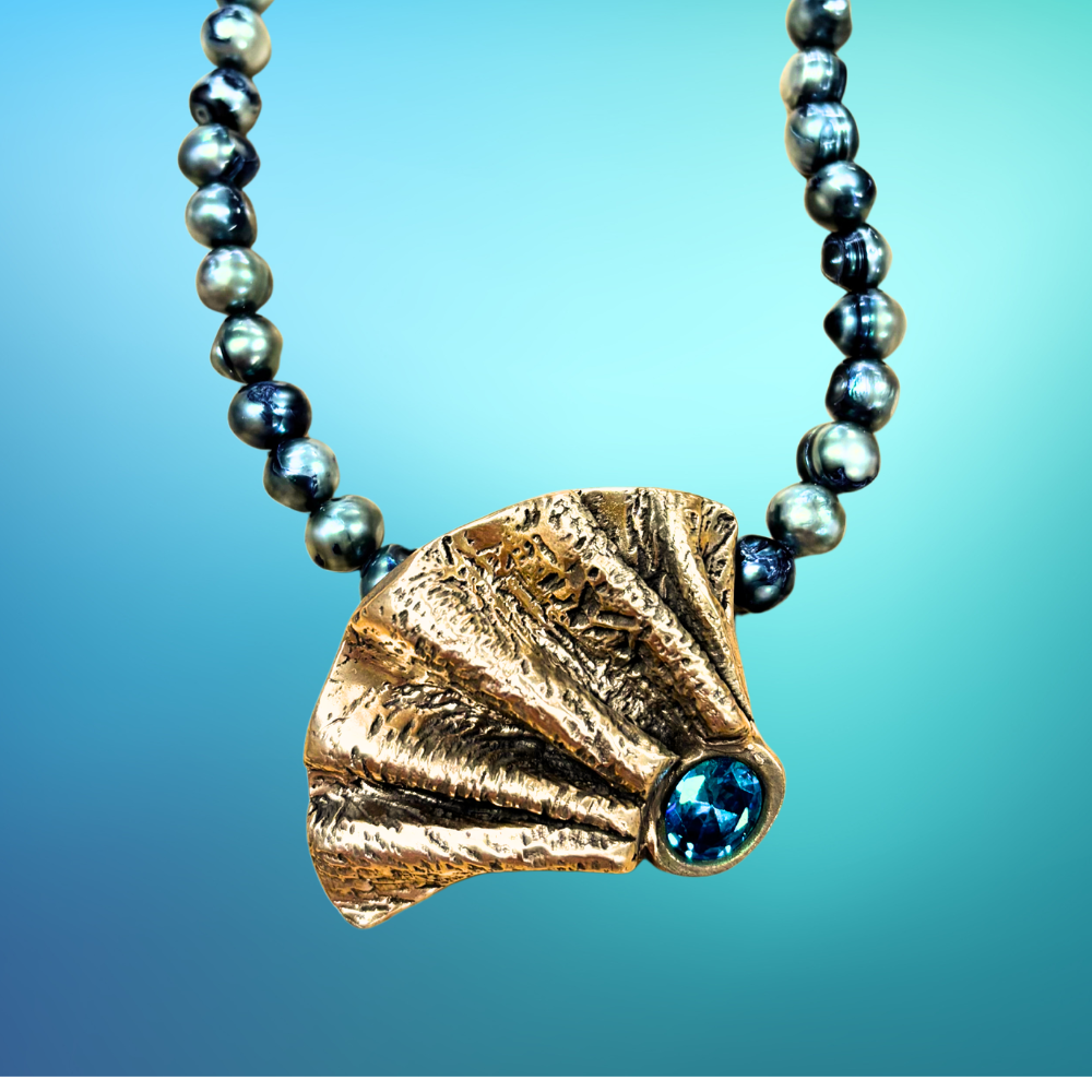 Dramatic Fan Fold Pendant with Carrie Story 2-5-27 Tucson
