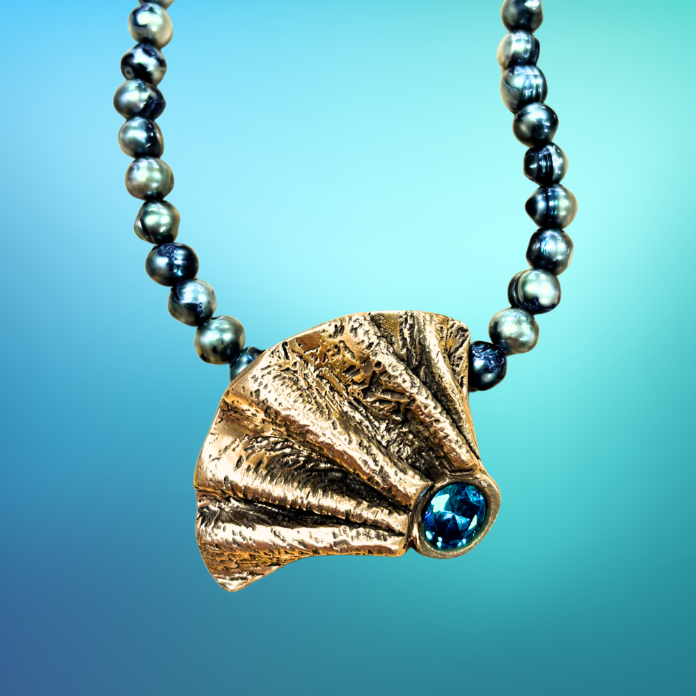 Dramatic Fan Fold Pendant with Carrie Story 2-5-27 Tucson