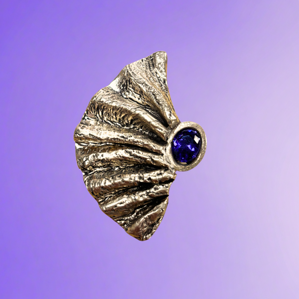 Dramatic Fan Fold Pendant with Carrie Story 2-5-27 Tucson