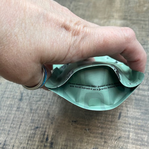 Set-it! Moldable Thermoplastic Work Holder for Engraving and Stone Setting - Clay Revolution