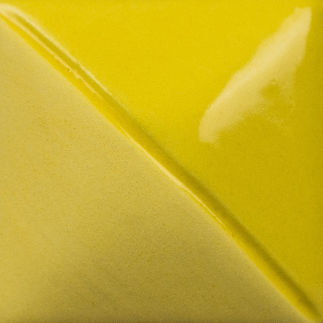 Mayco Underglaze UG-46 Fundamentals Bright Yellow (2 fl oz) - Clay Revolution